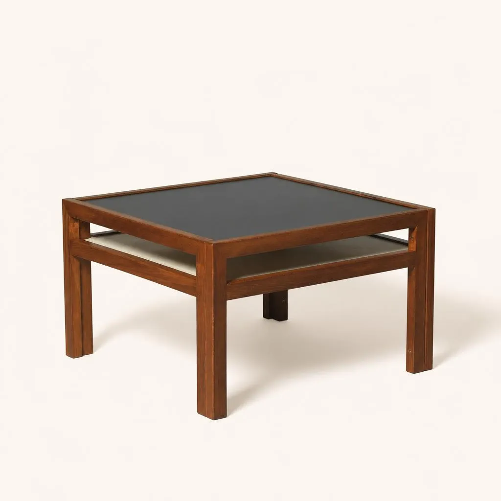 Trois tables basses 