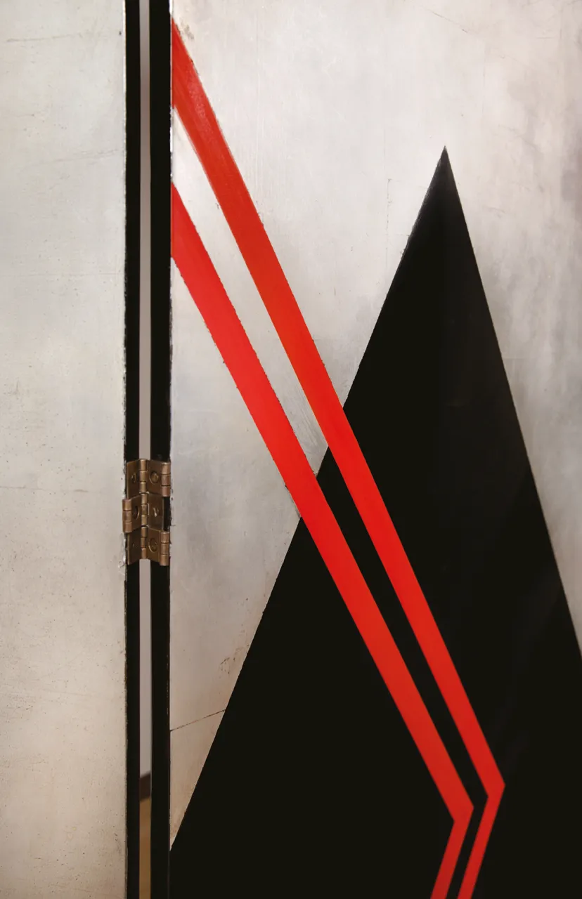 Detail view 2 – A double-sided lacquered screen 