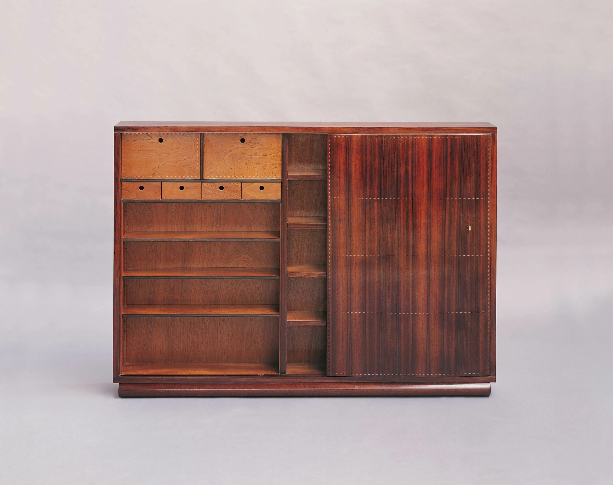 Detail view 1 – Bookcase  with sliding door