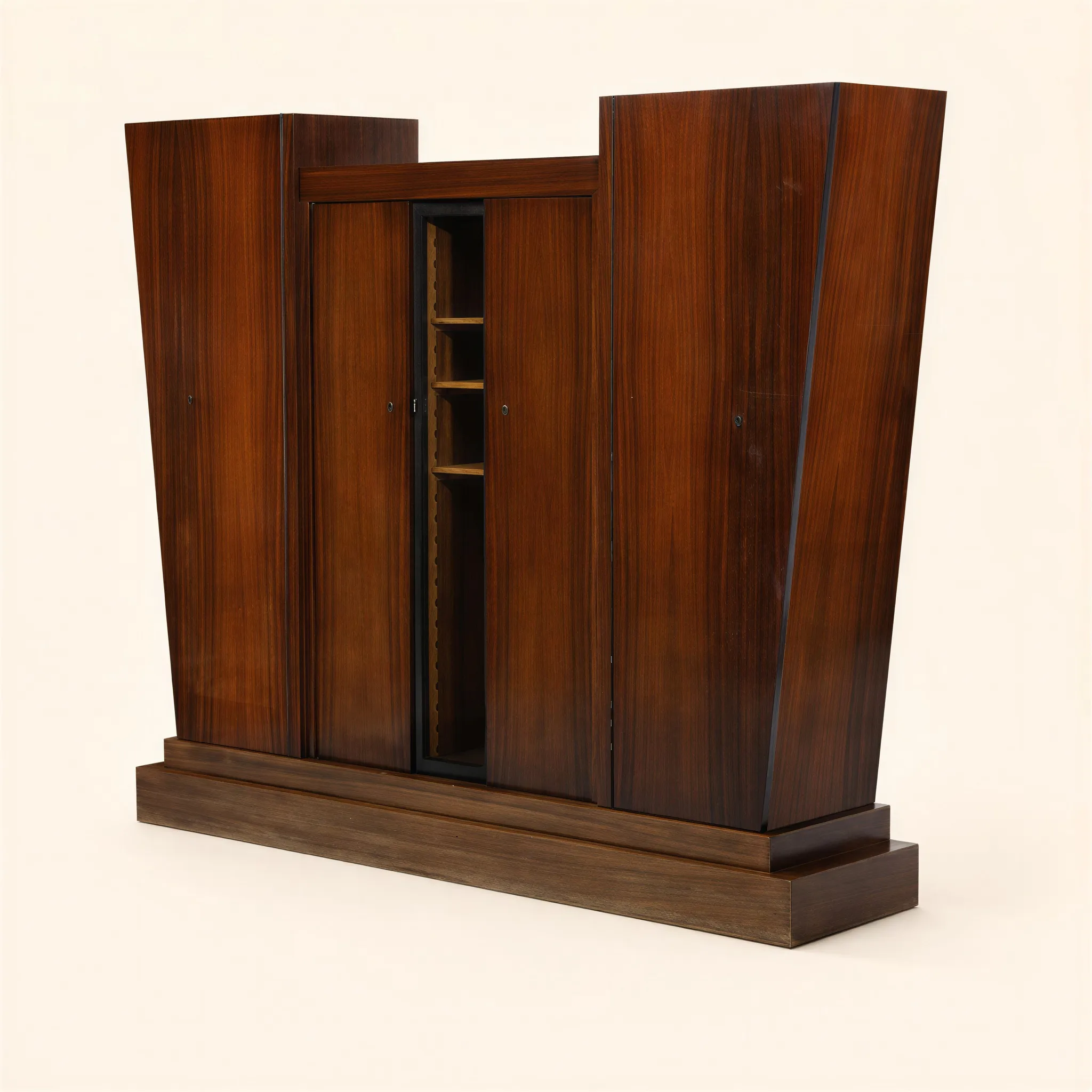 Cabinet in rosewood