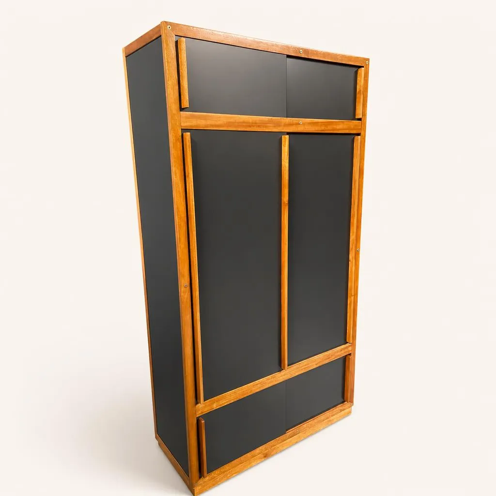 Cabinet / wardrobe