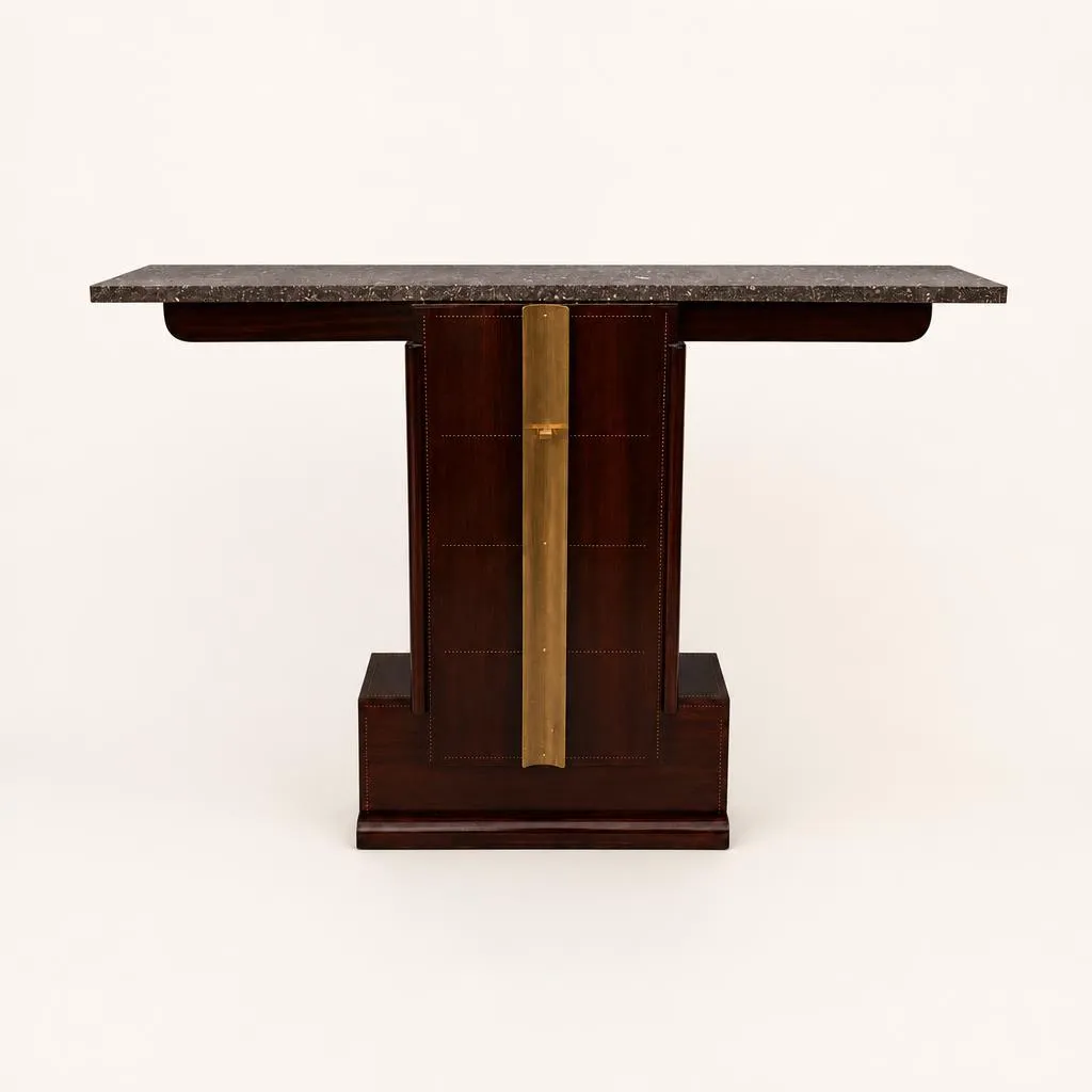 Console en palissandre clouté