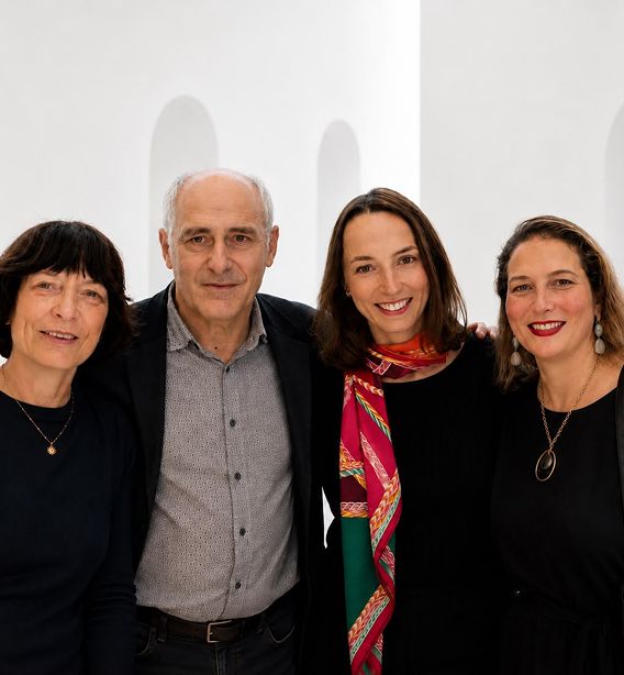 The Marcelpoil family in the gallery