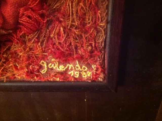 Detail view 2 – Painting / sculpture executed in fabrics and ropes
