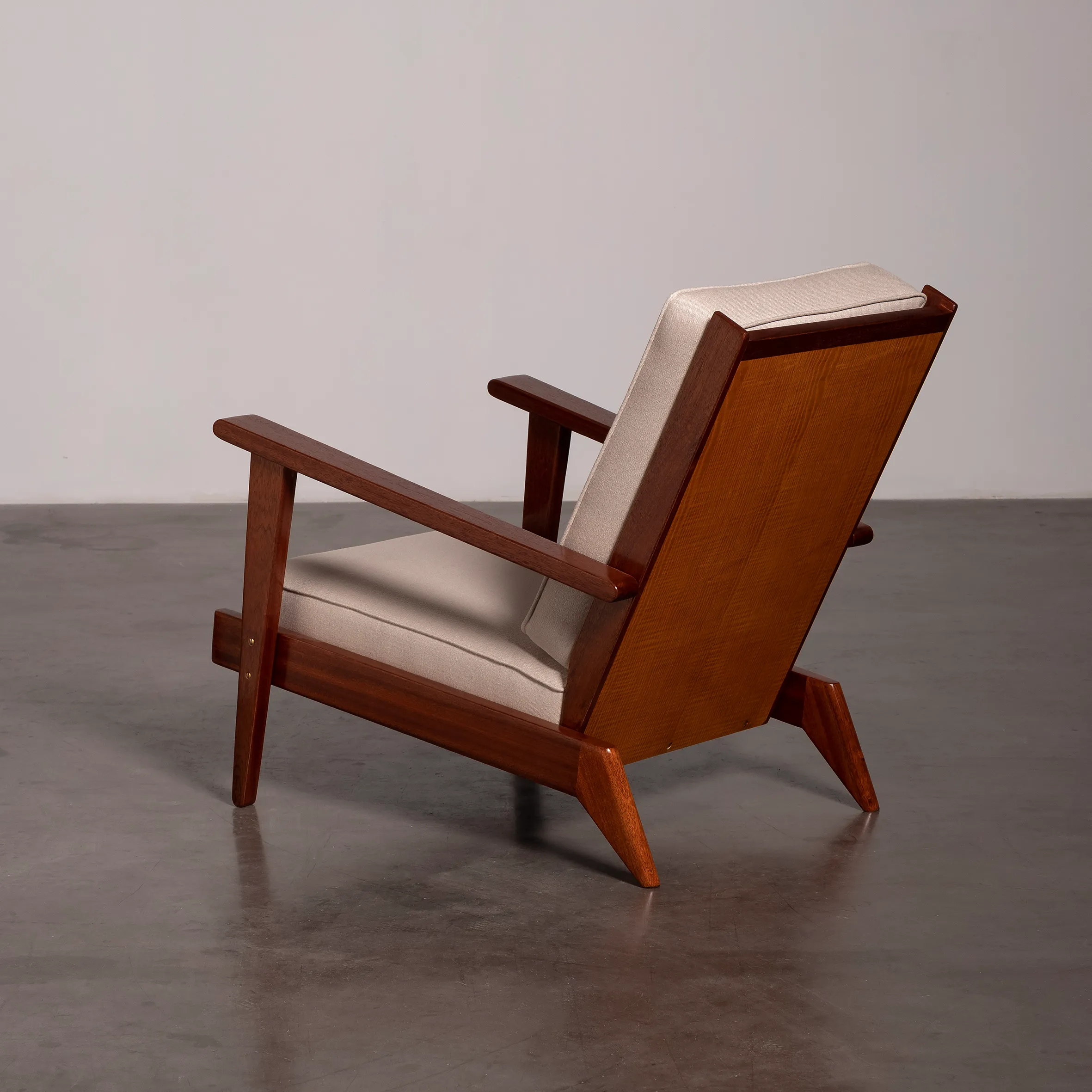 Vue de détail 1 – Paire de fauteuils 