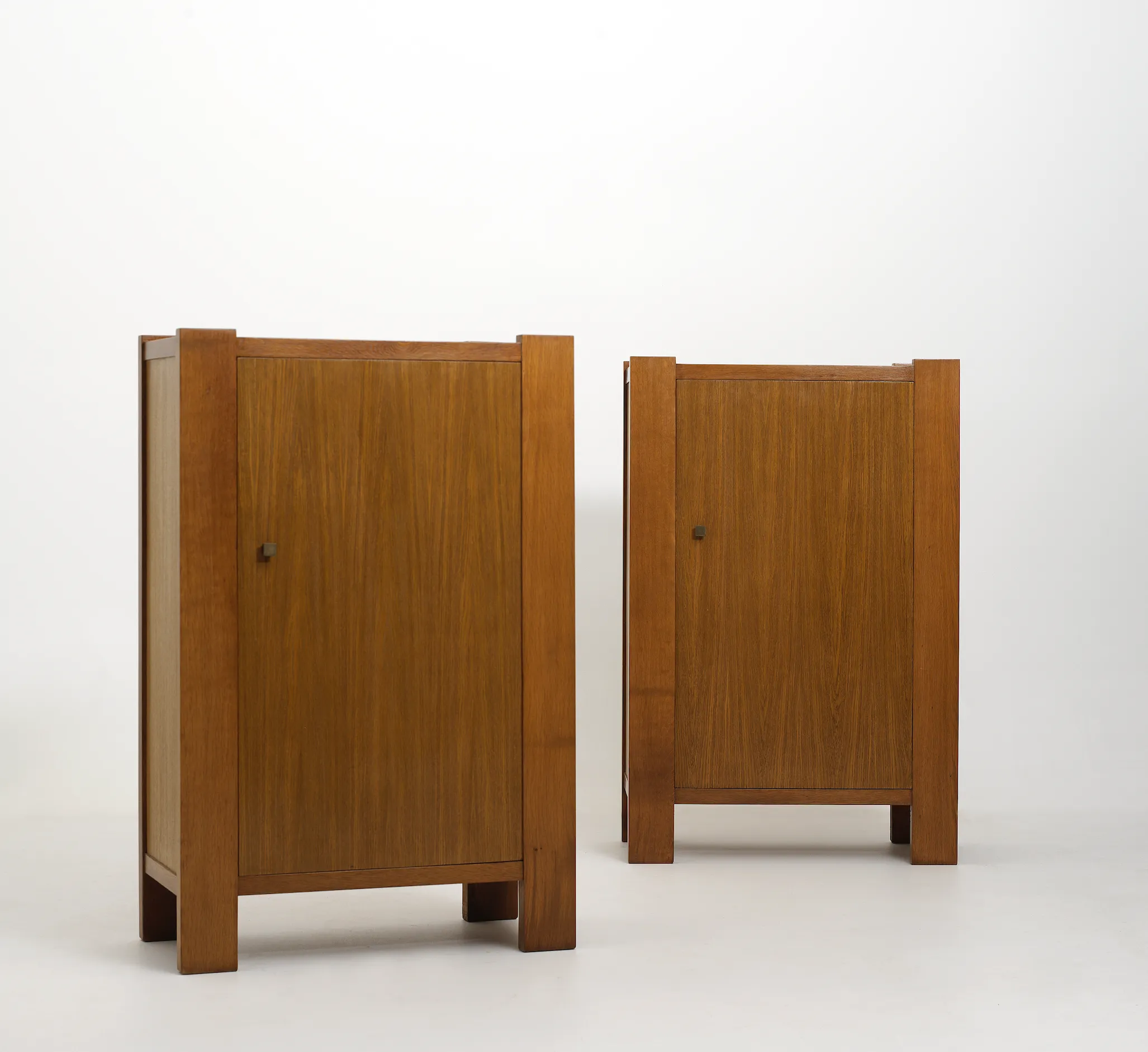 Pair of cabinets in oak