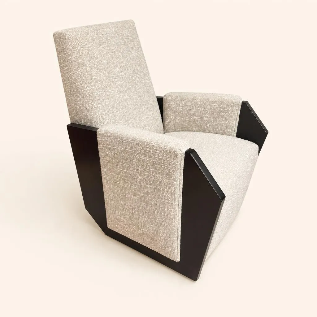 Ensemble de trois fauteuils 