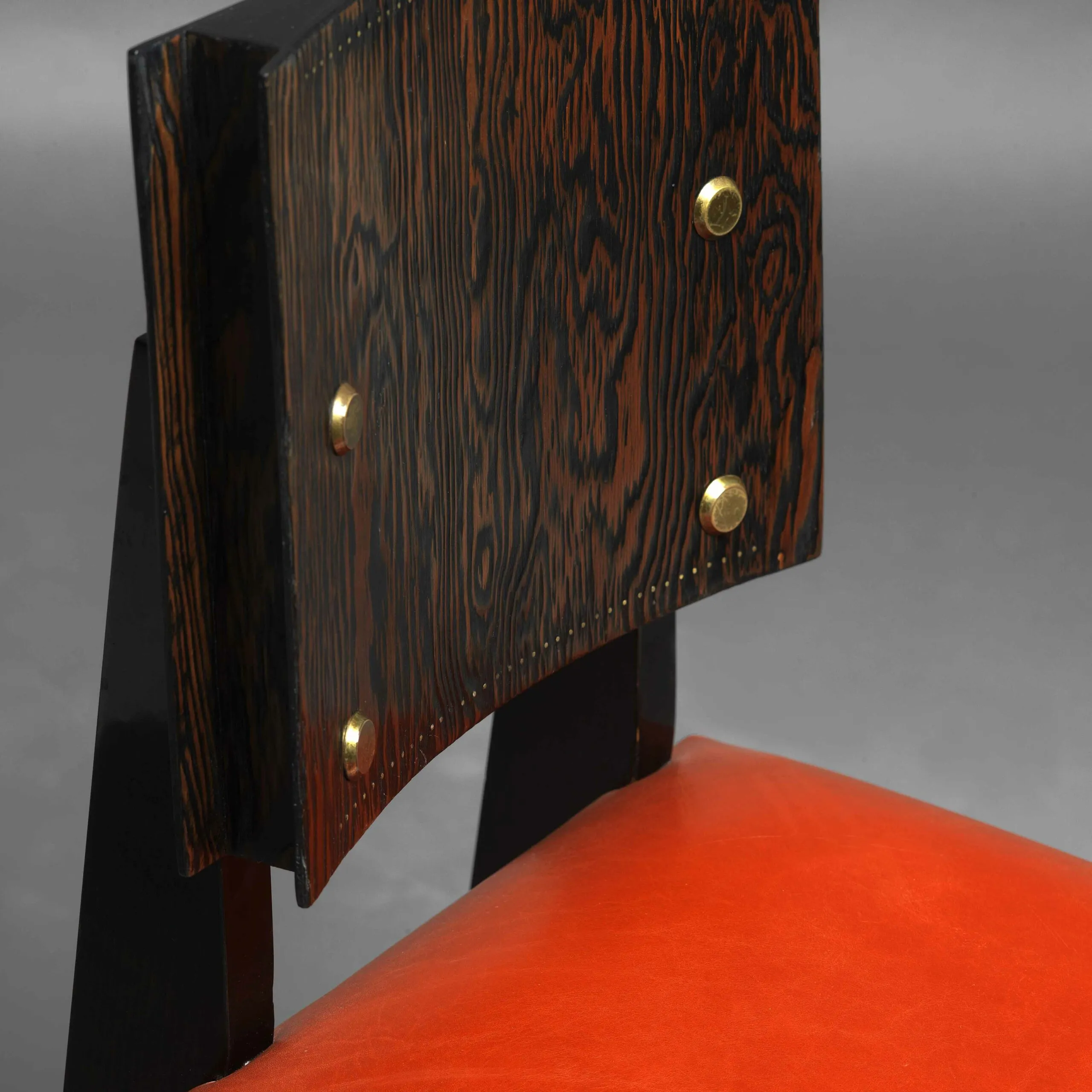 Detail view 1 – Six dining chairs.