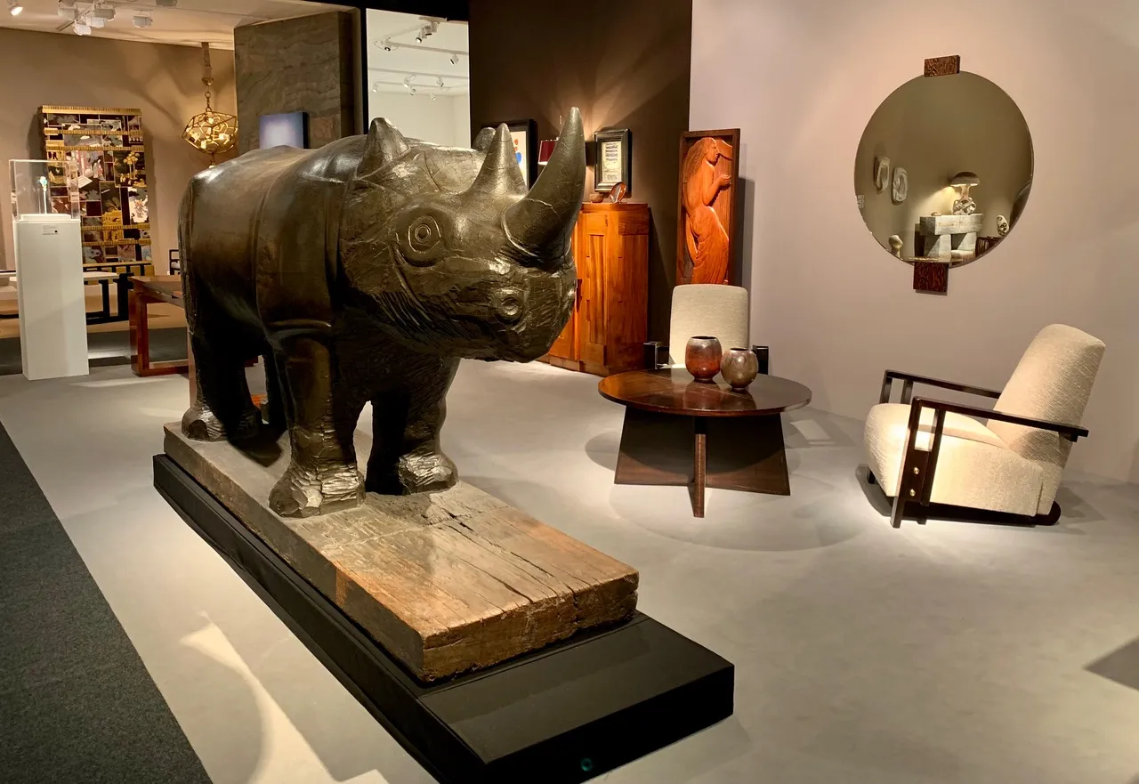 Detail view 4 – Young Rhinoceros